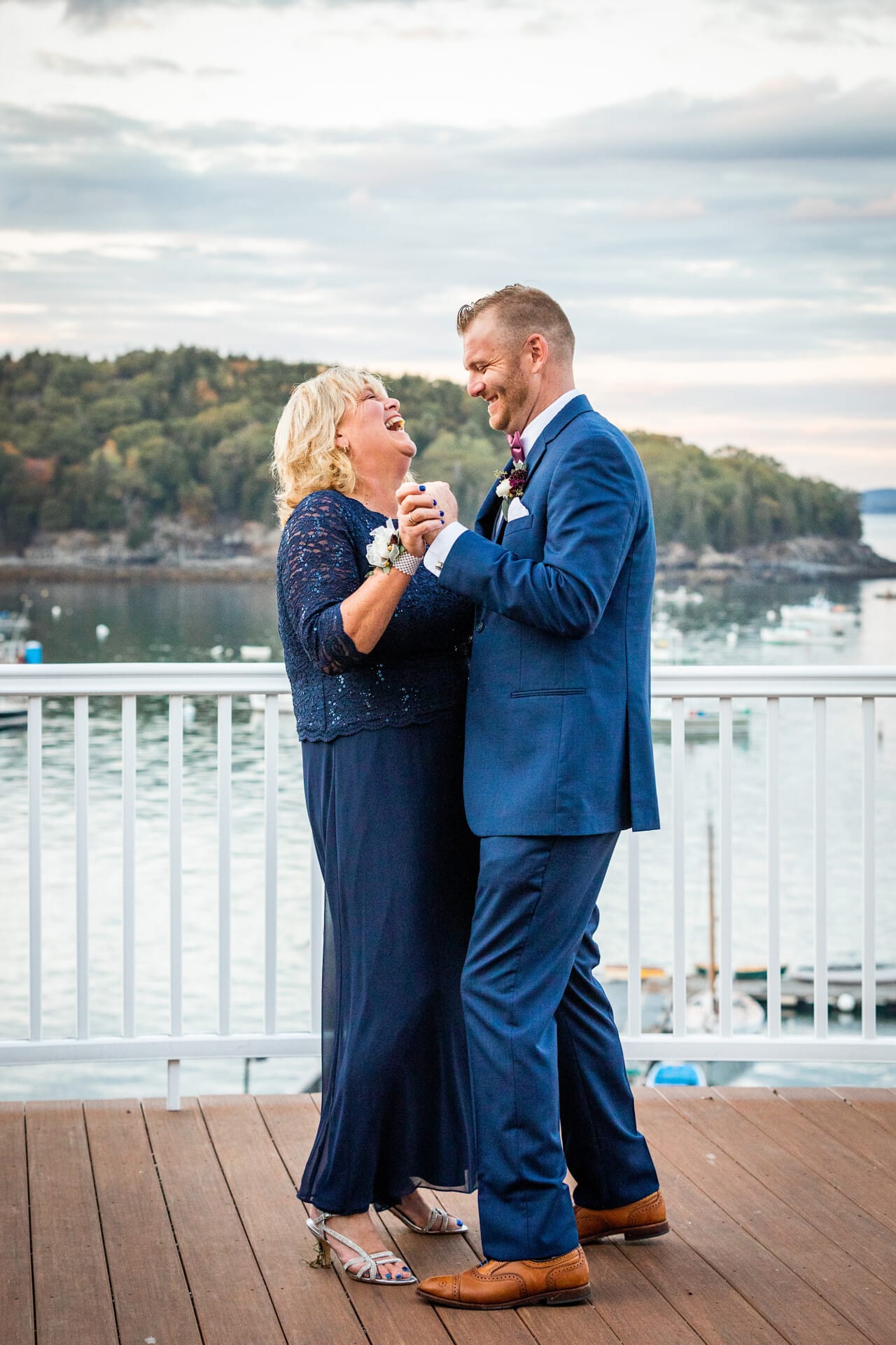 Bar Harbor Wedding - Bar Harbor Inn © 5iveLeaf Photography