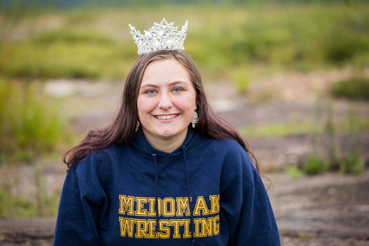 Medomak Valley High School Senior Photo - Appleton Ridge - 5iveLeaf Photography