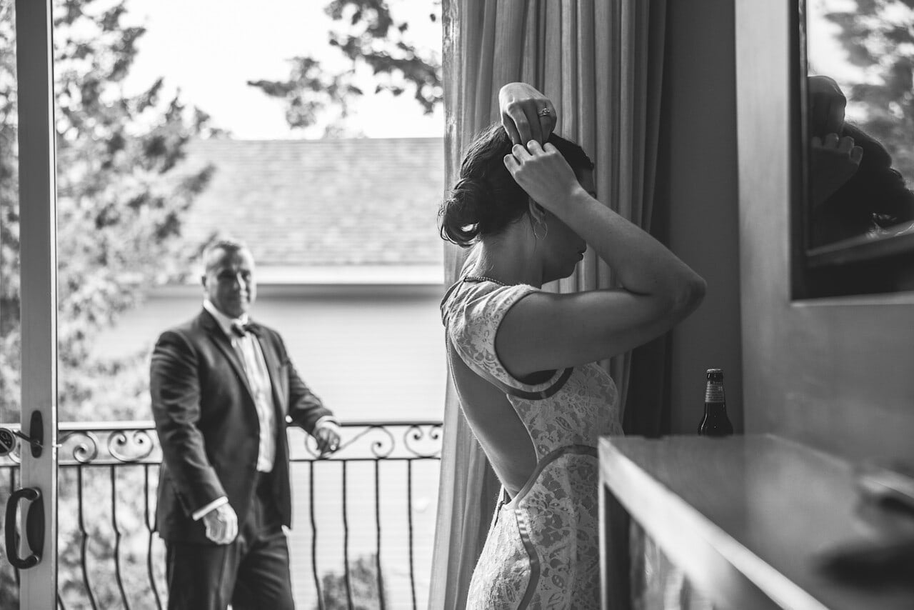 Camden Maine Wedding - Getting ready at 16 Bay View Hotel © 5iveLeaf Photography