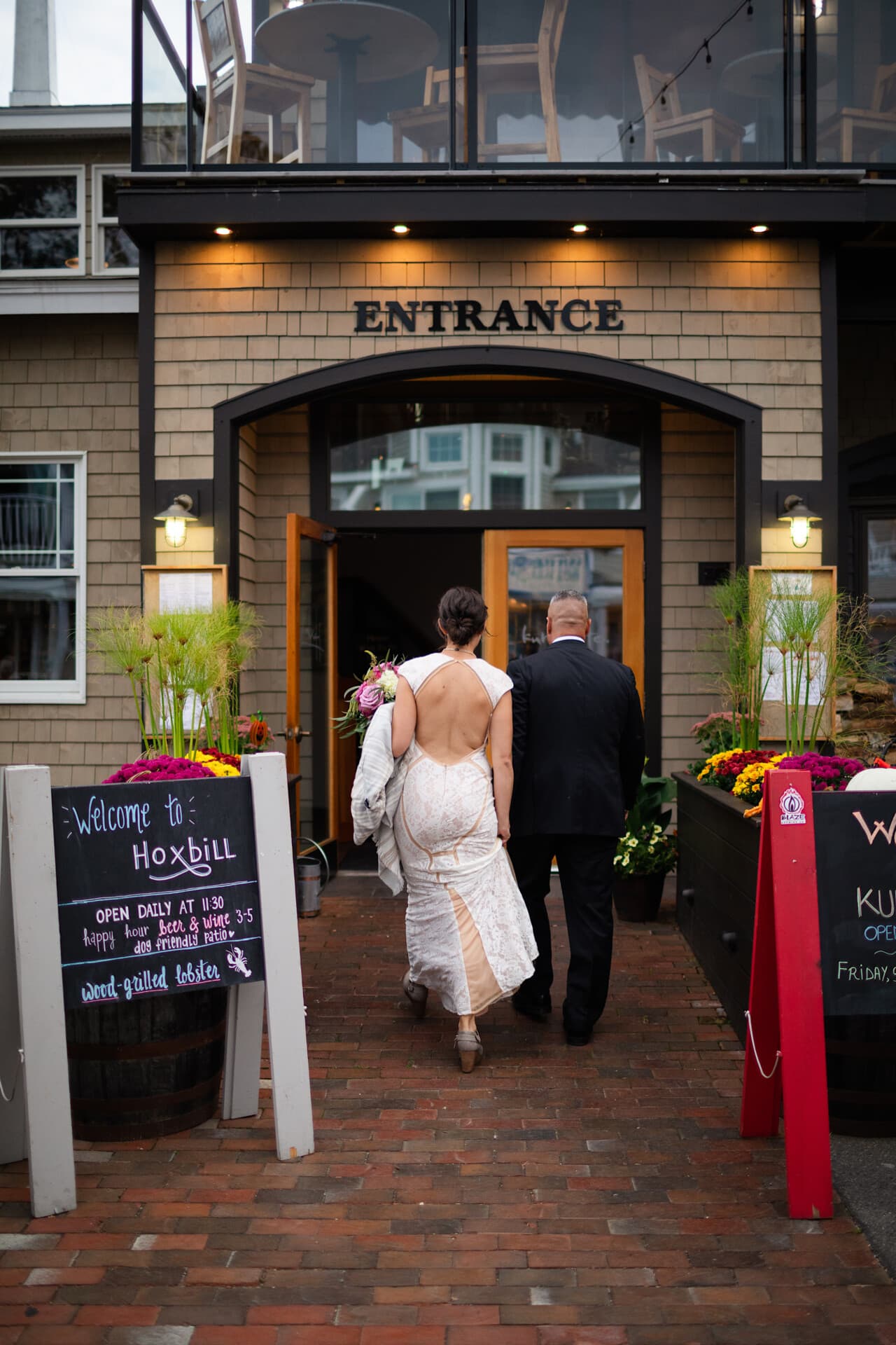 Camden Maine Wedding - Dinner at Hoxbill © 5iveLeaf Photography