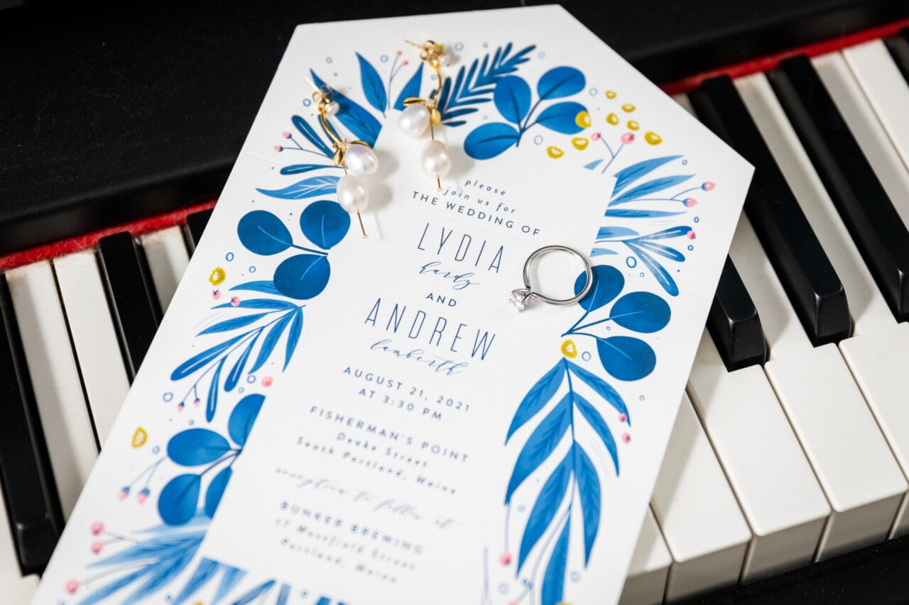 Maine Wedding Photography - Fishermans Point, Willard Beach South Portland, Maine - © 5iveLeaf Photography