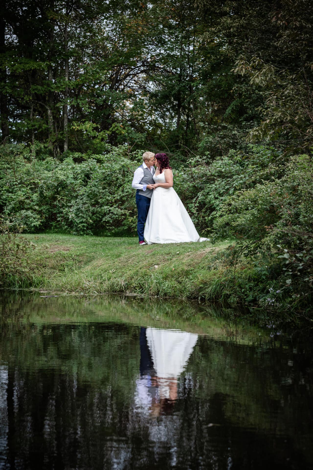 A Barn Maine - Dayton, Maine Wedding © 5iveLeaf Photography